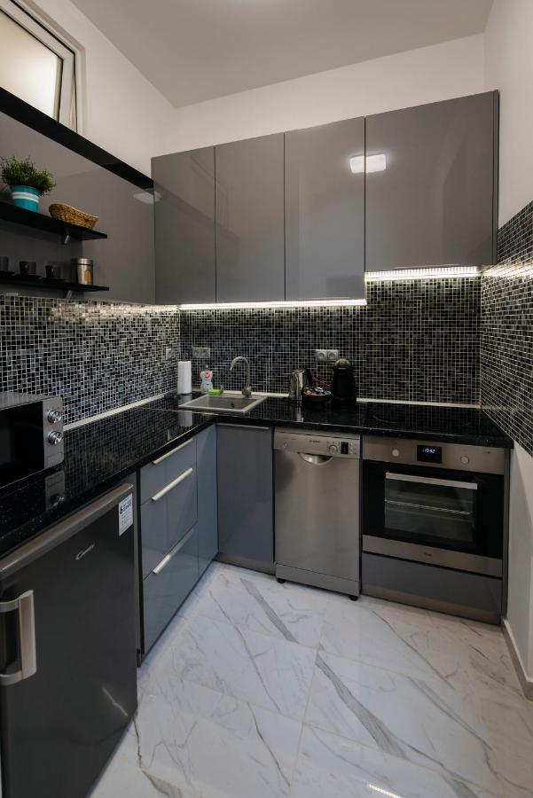 Jacks'S Home Apartman - Free Parking Πετς Εξωτερικό φωτογραφία