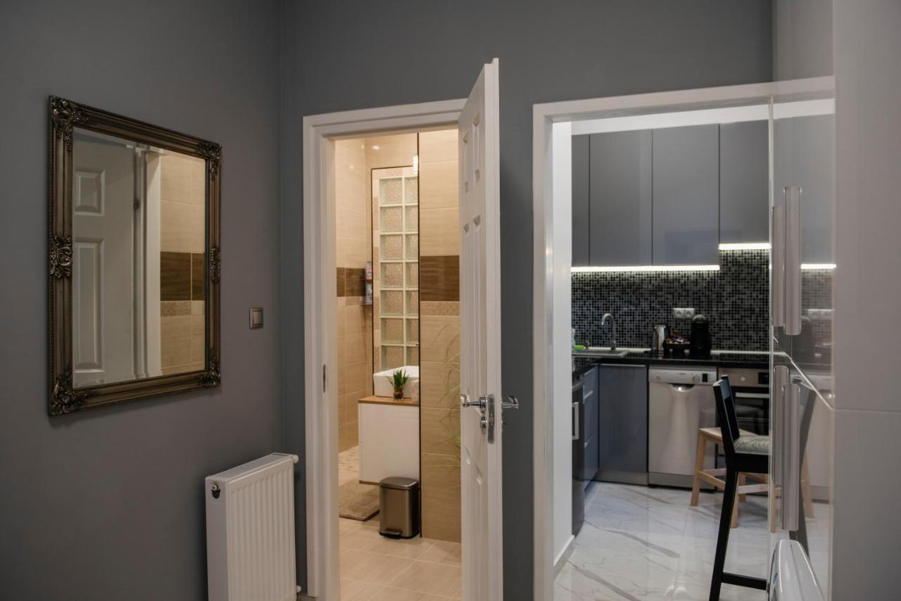 Jacks'S Home Apartman - Free Parking Πετς Εξωτερικό φωτογραφία