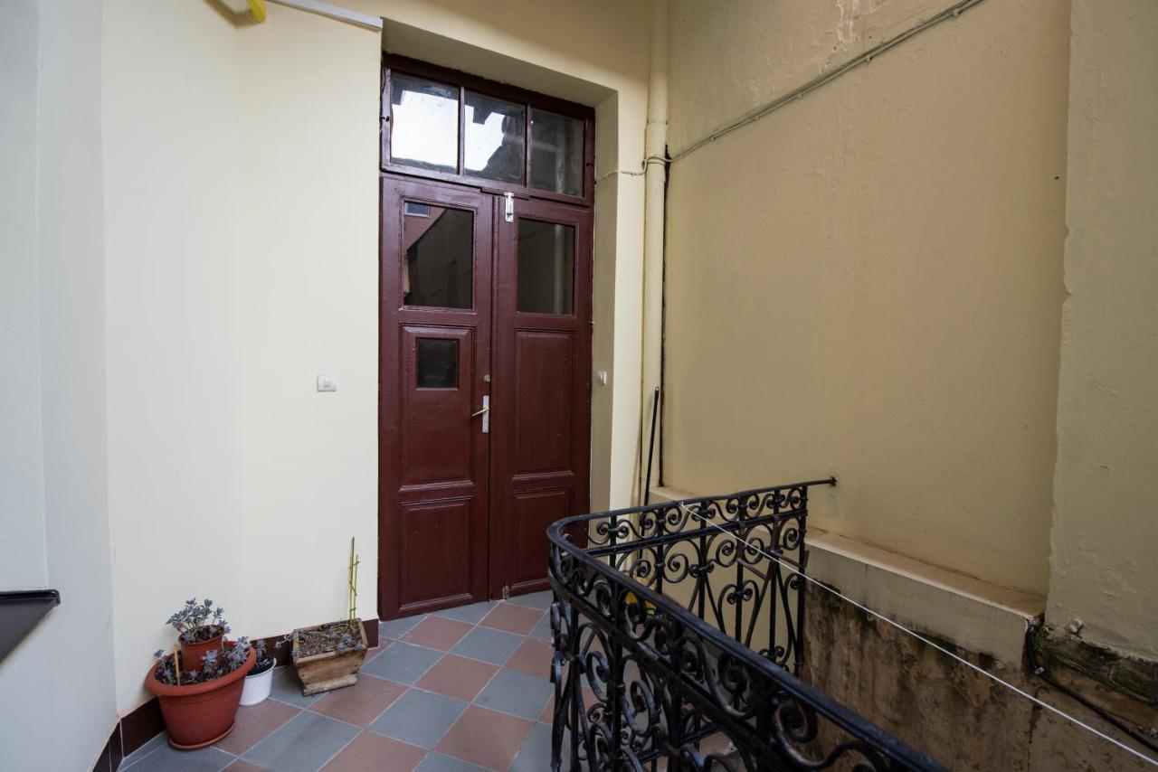 Jacks'S Home Apartman - Free Parking Πετς Εξωτερικό φωτογραφία