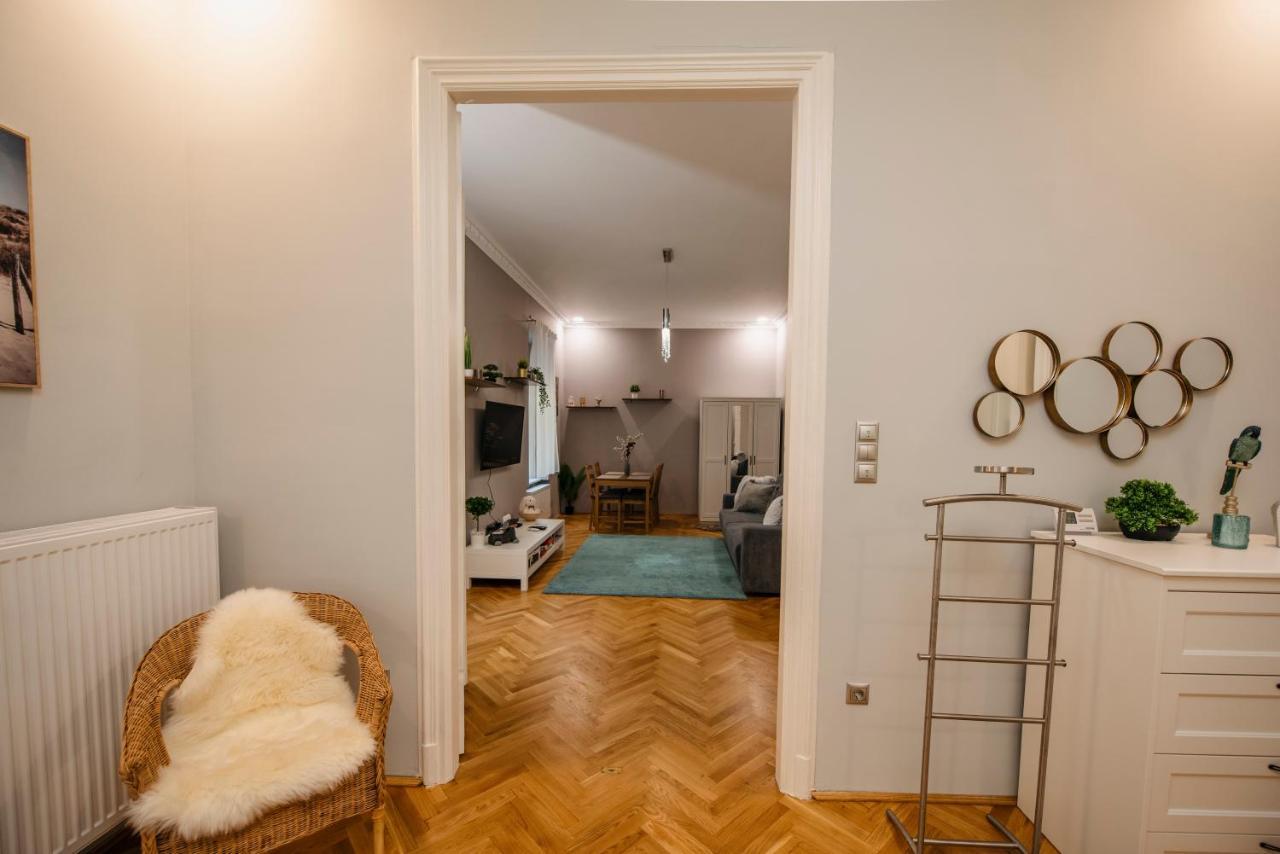 Jacks'S Home Apartman - Free Parking Πετς Εξωτερικό φωτογραφία